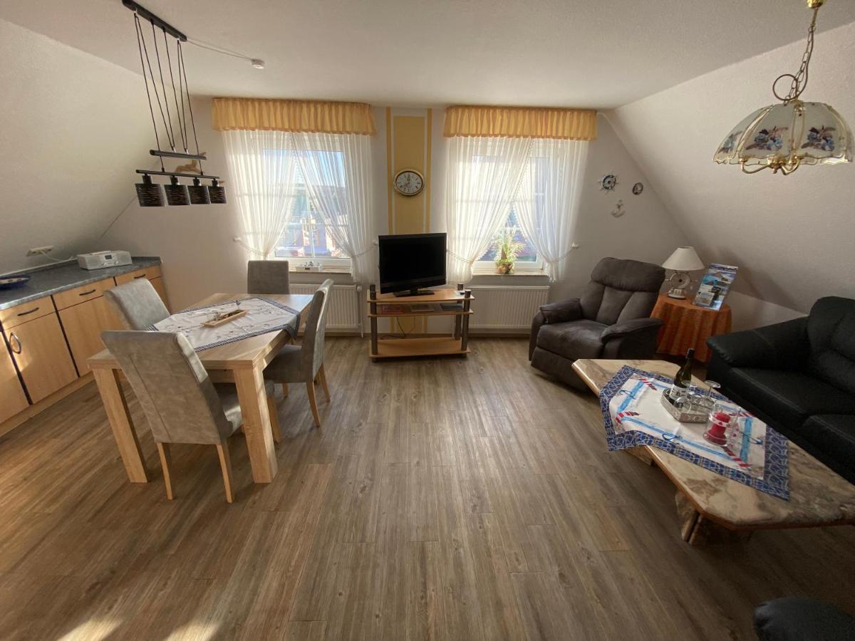 Huus Ant Deep Og Greetsiel Lägenhet Krummhörn Exteriör bild